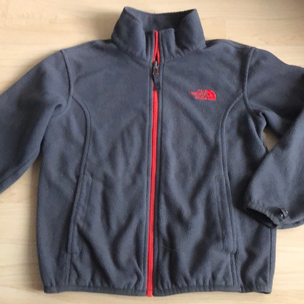 The North Face - Fleece Jacket 🥼